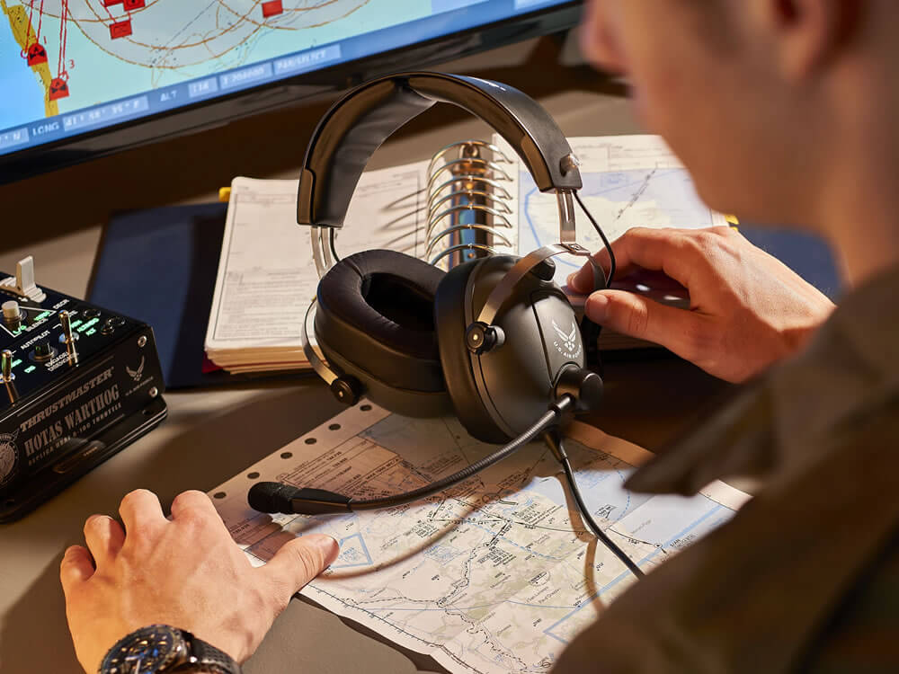 Thrustmaster headset 2025